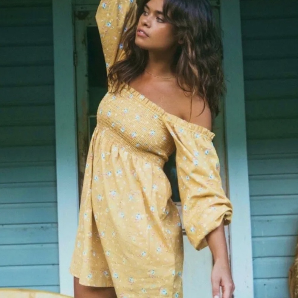 Billabong Wrangler Bellflower Off The Shoulder Floral Mini Dress